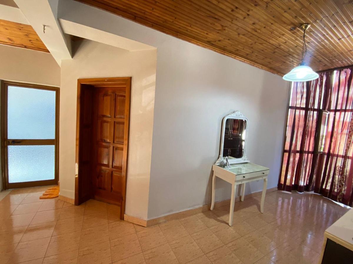 Gather Inn Guest House Shkodër Buitenkant foto