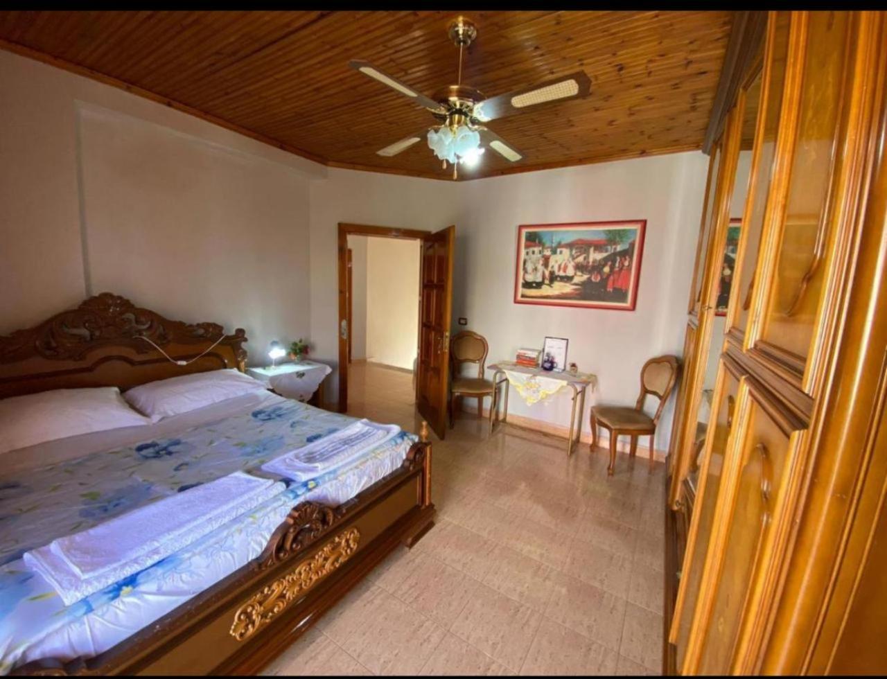 Gather Inn Guest House Shkodër Buitenkant foto