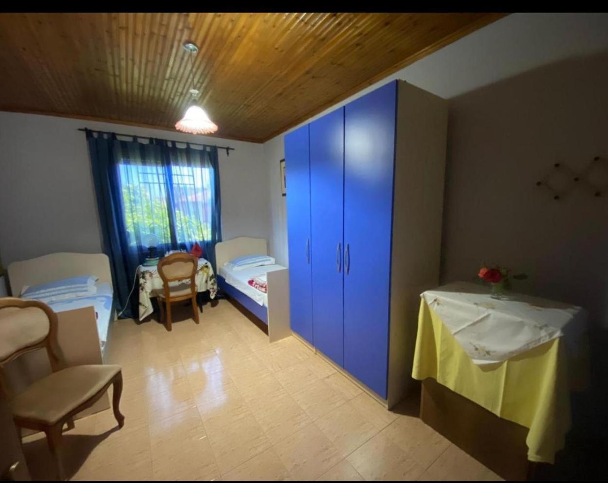 Gather Inn Guest House Shkodër Buitenkant foto