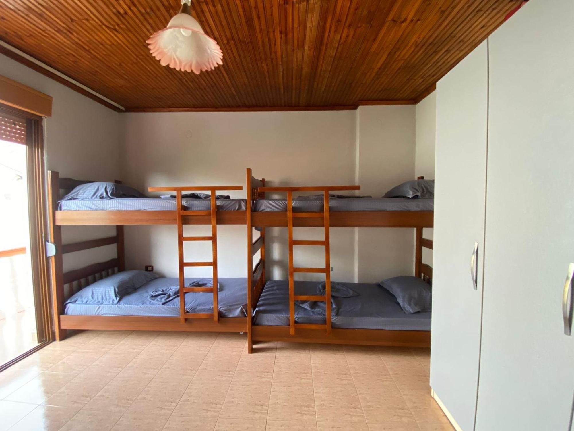 Gather Inn Guest House Shkodër Buitenkant foto